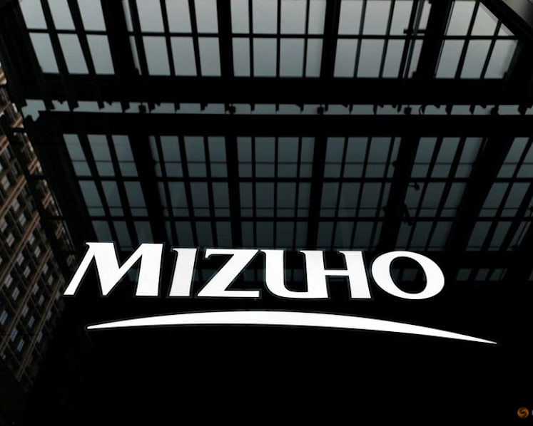 Mizuho posts 45% jump in first-quarter profit, raises annual forecast