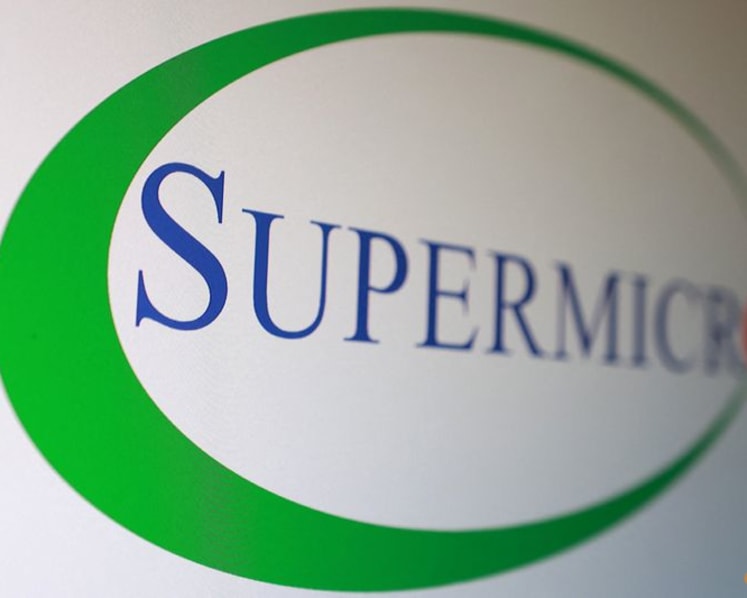 Super Micro forecasts quarterly revenue above estimates, shares climb