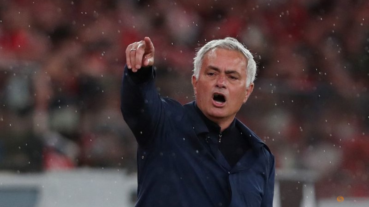 Real Madrid turn to Mourinho in bid to bring stabi