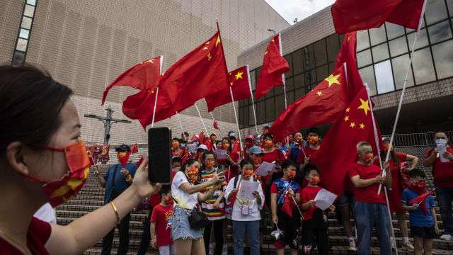李显龙：相信香港在中国中央政府支持下未来将能继续蓬勃发展