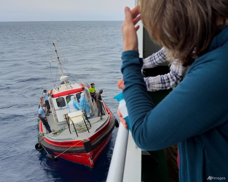 Spain readies for evacuations as hantavirus-hit cruise ship heads for Canary Islands