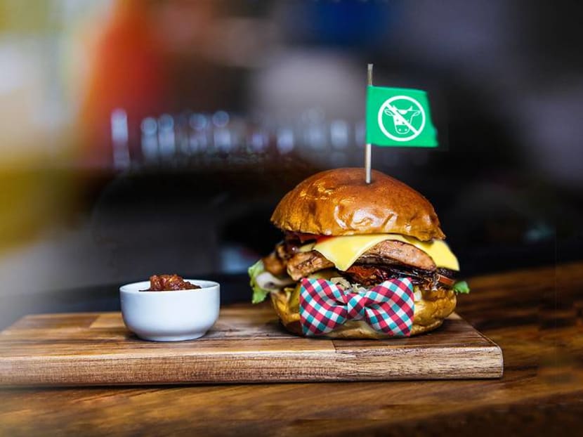 Hungry girl goes on blind dates with meatless burgers – should she follow her conscience or heart? Hungry girl goes on blind dates with meatless burgers – should she follow her conscience or heart?