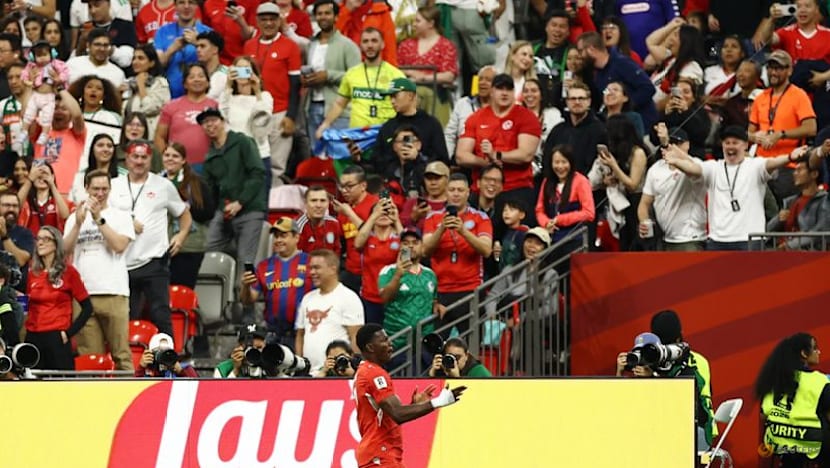 Swiss steel sees off Algeria World Cup challenge, says Yakin