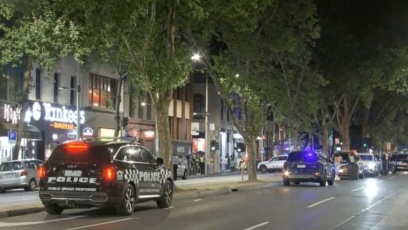 4 cedera dalam serangan tikaman berasingan di Melbourne 4 cedera dalam serangan tikaman berasingan di Melbourne