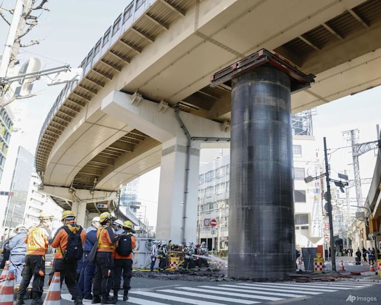 A giant steel pipe's mysterious overnight growth spurt baffles Osaka
