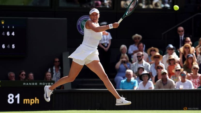 Anisimova outlasts Sabalenka, Swiatek fells Bencic to lock in Wimbledon final