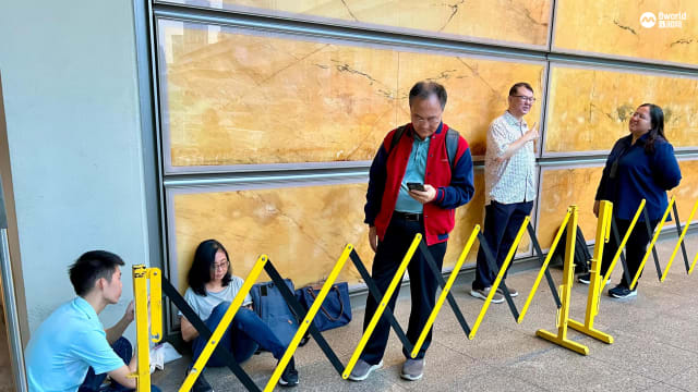 易华仁涉贪案今天开审 清晨5点已有公众抵达等候拿号码牌