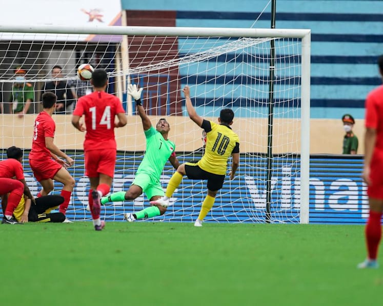 Singapore out of SEA Games after 2-2 draw with Malaysia