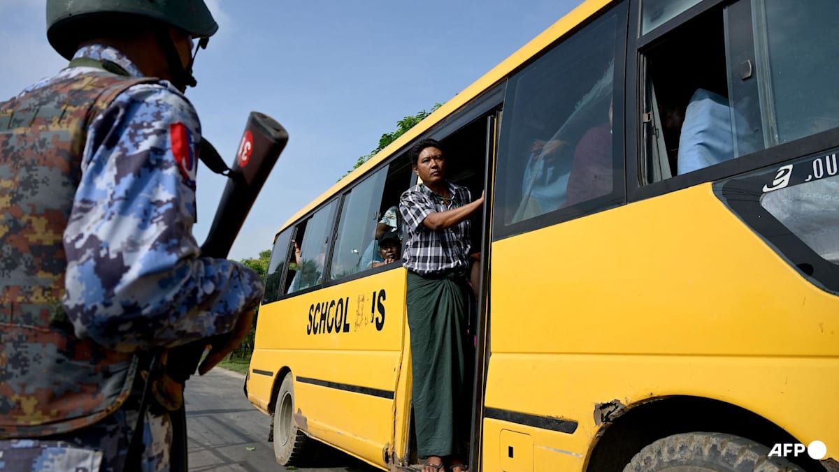 Myanmar migrants returned to war-torn nation from Malaysia - CNA