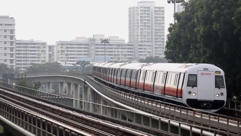 4 MRT stations along East-West Line to close at 11pm on Nov 21, 28 for maintenance works