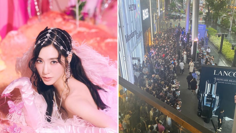 #trending: Fans brave rain to greet pop star Tiffany Young on Orchard Road though some criticise running of event