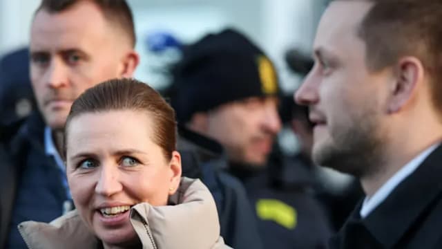 丹麦首相到访格陵兰岛努克 与当地领导人举行会谈