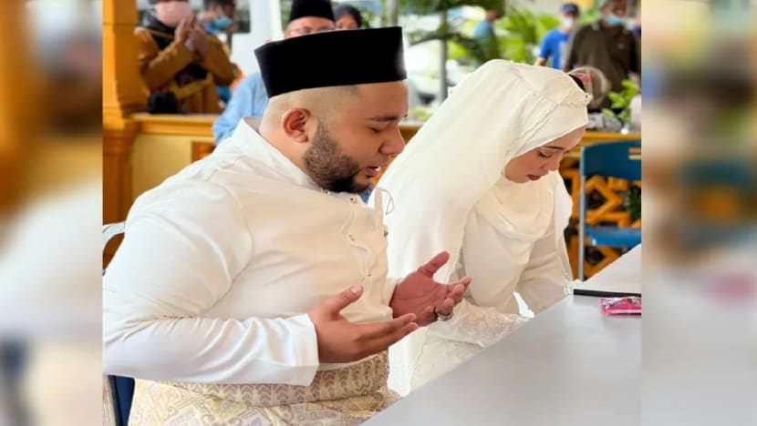 Gementar sewaktu majlis akad nikah, lelaki ini tersasul mas kahwin RM500 juta