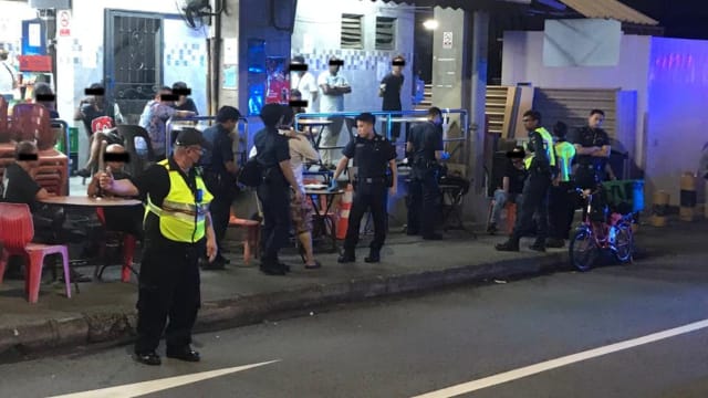 芽笼咖啡店发生殴斗事件 警方逮捕两名涉案者助调查