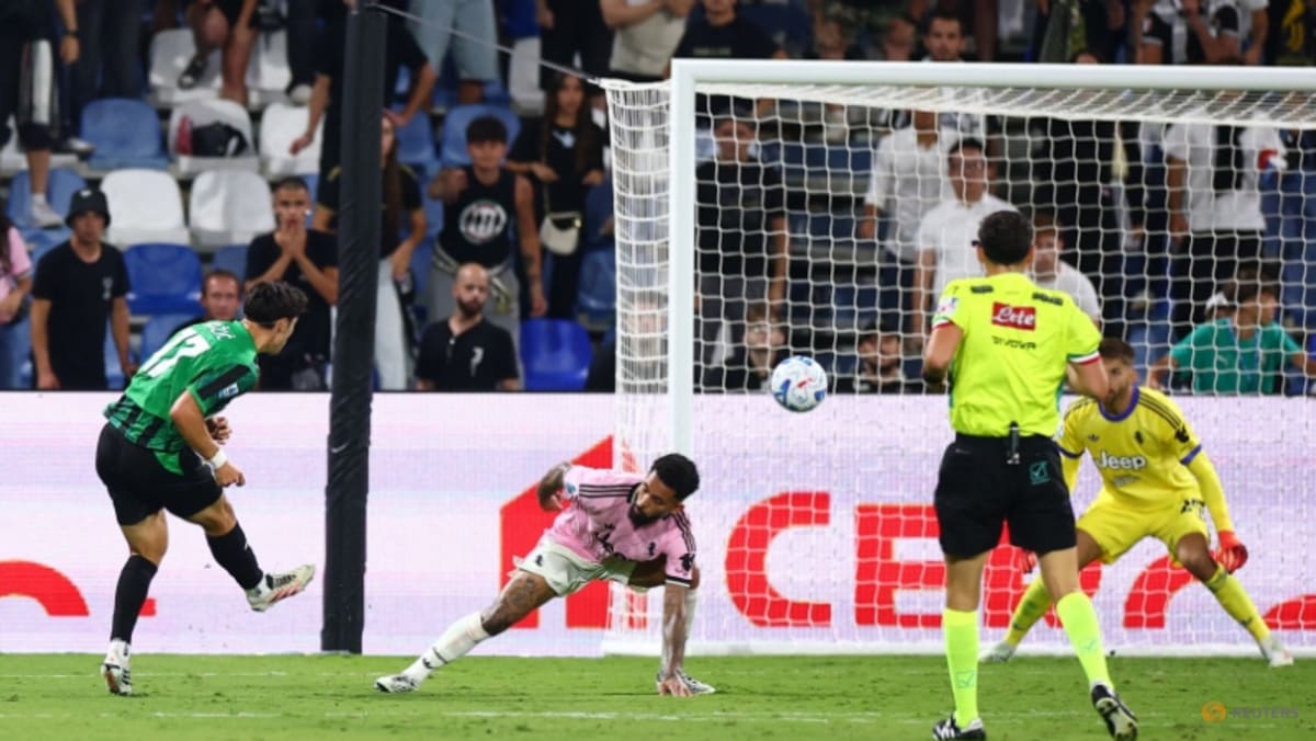Sassuolo beat Juventus 3-2 after late drama, Napoli return to winning ways