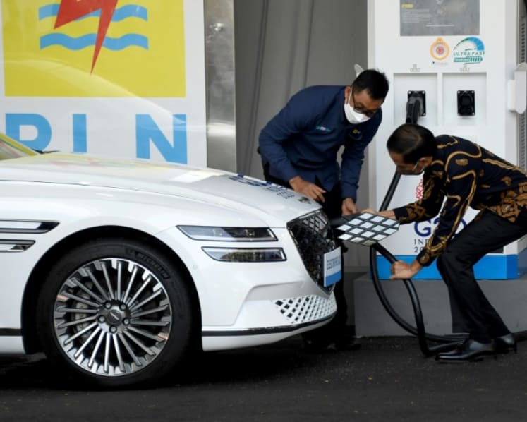 Can Indonesia become a major player in the global electric vehicle market?