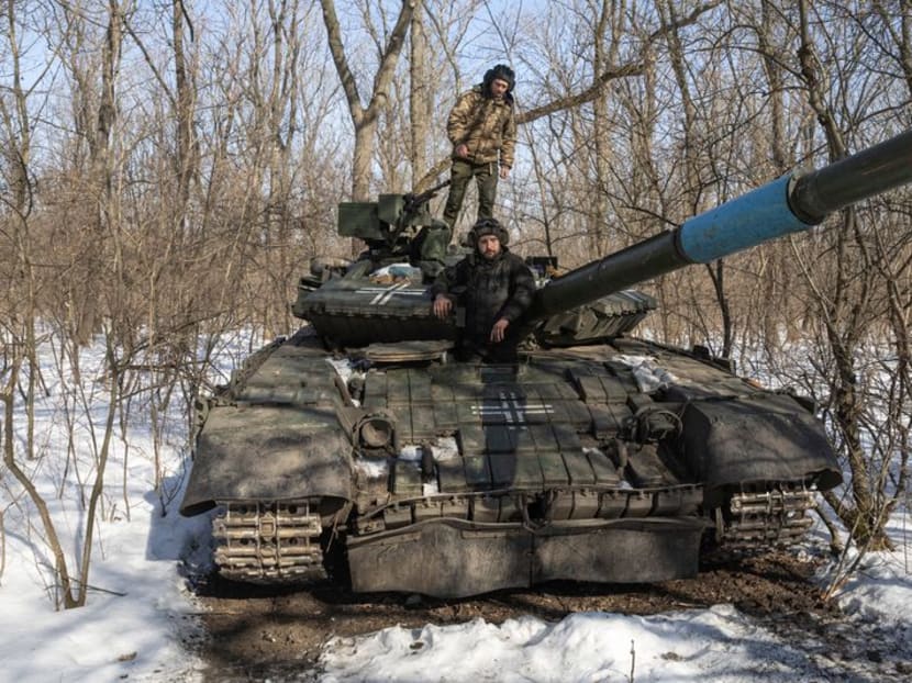 Ukrainian servicemen of the 17th Independent Tanks Brigade are seen atop of a T-64 tank, as Russia's attack on Ukraine continues, near the frontline town of Bakhmut, Donetsk region, Ukraine February 23, 2023. REUTERS/Marko Djurica
Ukrainian servicemen of the 17th Independent Tanks Brigade are seen atop of a T-64 tank, as Russia's attack on Ukraine continues, near the frontline town of Bakhmut, Donetsk region, Ukraine February 23, 2023. REUTERS/Marko Djurica