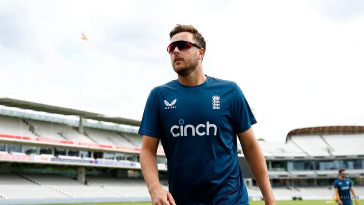 Bashir, Robinson recalled to England squad for first test v New Zealand