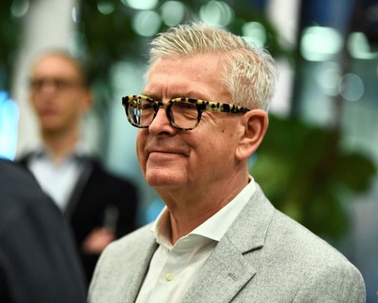 Ericsson to continue job cuts, CEO says