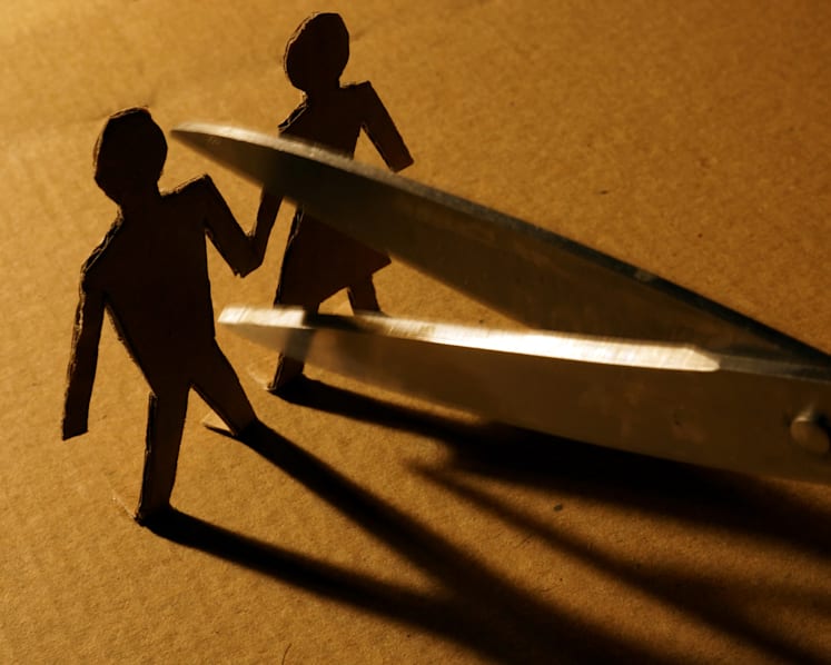 Woman gave over S$210,000 to man she thought would marry her; sues and gets money back