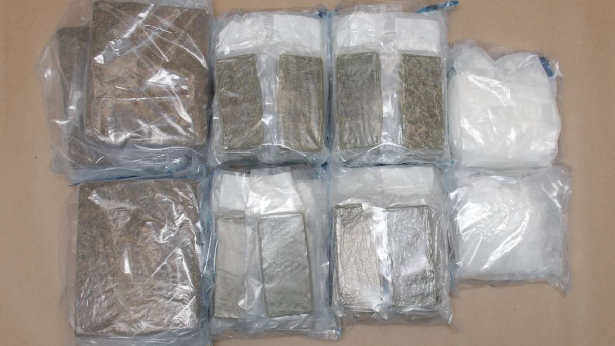 22-year-old arrested after more than 10kg of drugs found in car at Woodlands Checkpoint