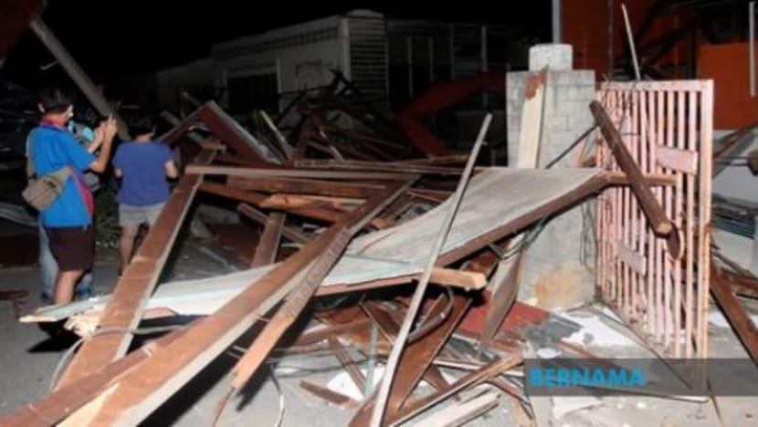 Ratusan rumah rosak dek puting beliung di Ipoh