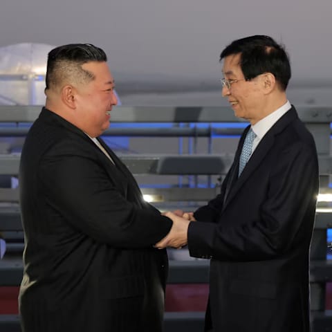 金正恩结束访华丹东行程 承诺深化朝中友好关系
