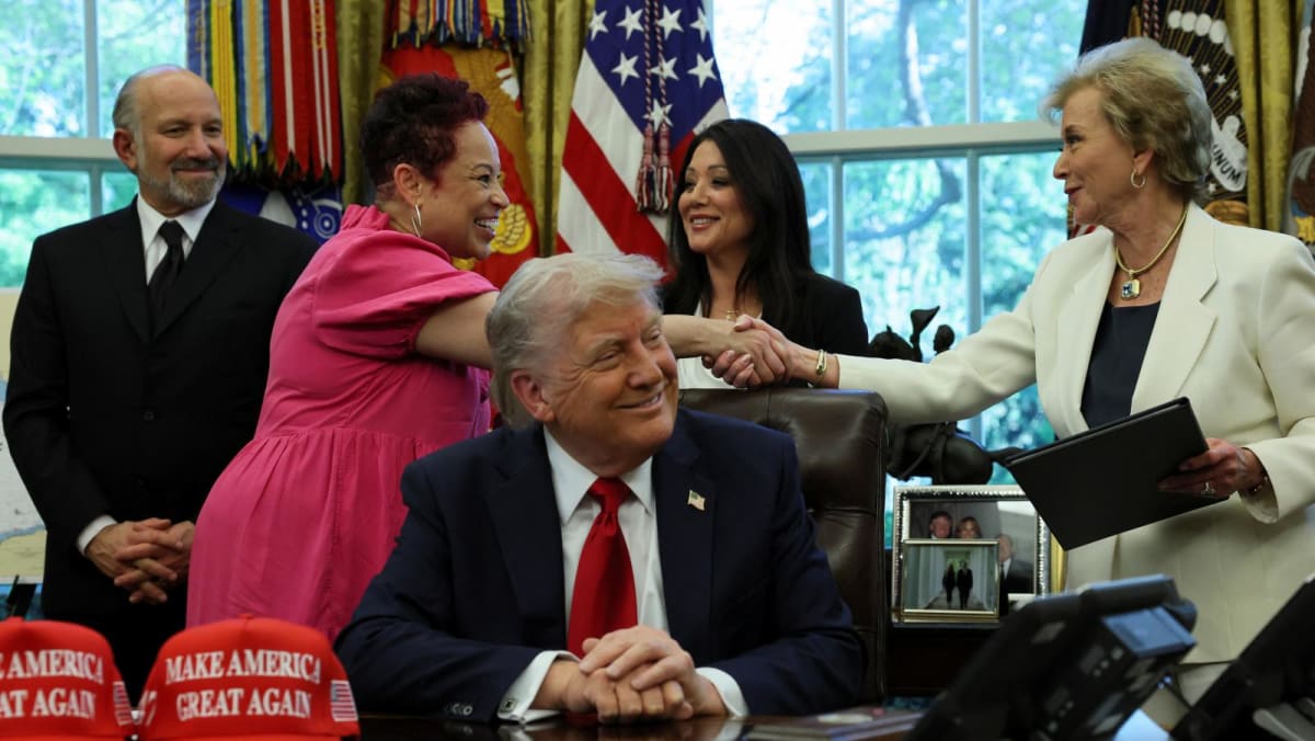 Trump signs orders on university accreditation, foreign gifts