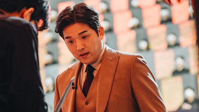 又被盯上！《黑白大厨2》安成宰遭诈骗利用，餐厅假票券网络流传