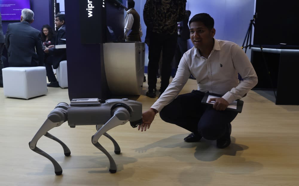 Seruan global memperlambat kemajuan AI menguat, India punya pertimbangan berbeda