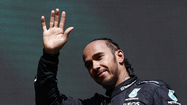F1比利时大奖赛：哈密尔顿因队友失资格夺得比利时大奖赛冠军