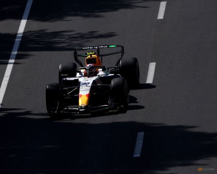 Russell tops opening Azerbaijan practice, car trouble sidelines Antonelli