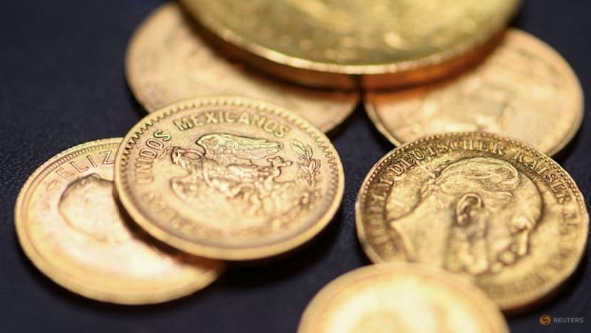 Gold nears $5,400/oz, rally gains momentum as uncertainties mount