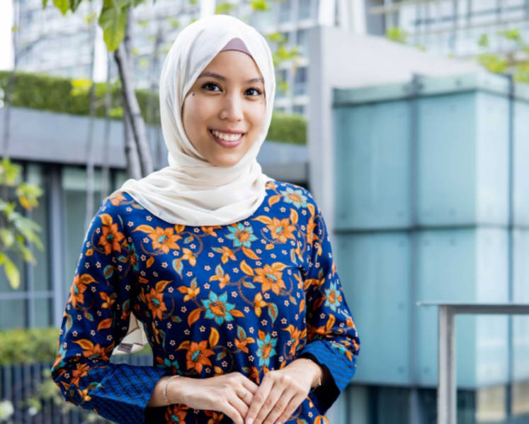 She co-founded Paint The World Malaysia, an NGO to help the marginalised, when she was only 18