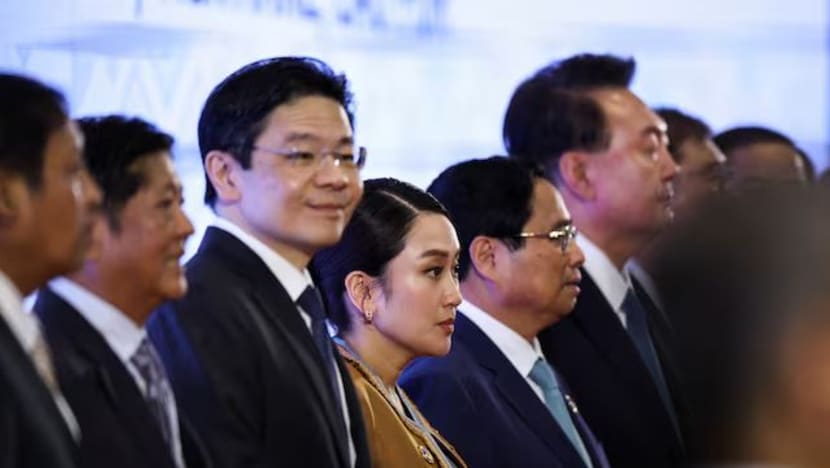 Filipina menyerukan urgensi dari China dan ASEAN dalam negosiasi kode etik Laut China Selatan Filipina menyerukan urgensi dari China dan ASEAN dalam negosiasi kode etik Laut China Selatan