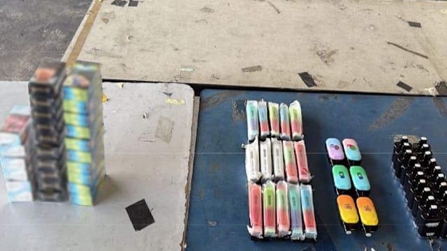 携漏税香烟电子烟搭德士入境 28岁本地男子兀兰关卡被捕