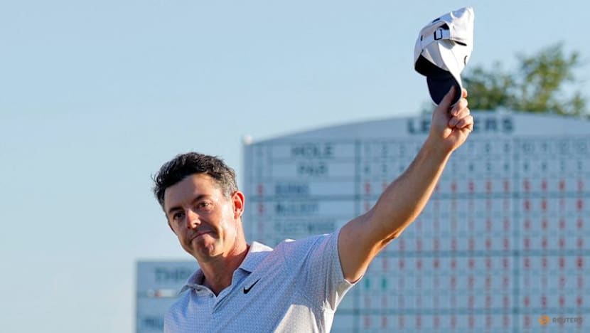 McIlroy's six-shot lead evaporates as Young surges at Masters