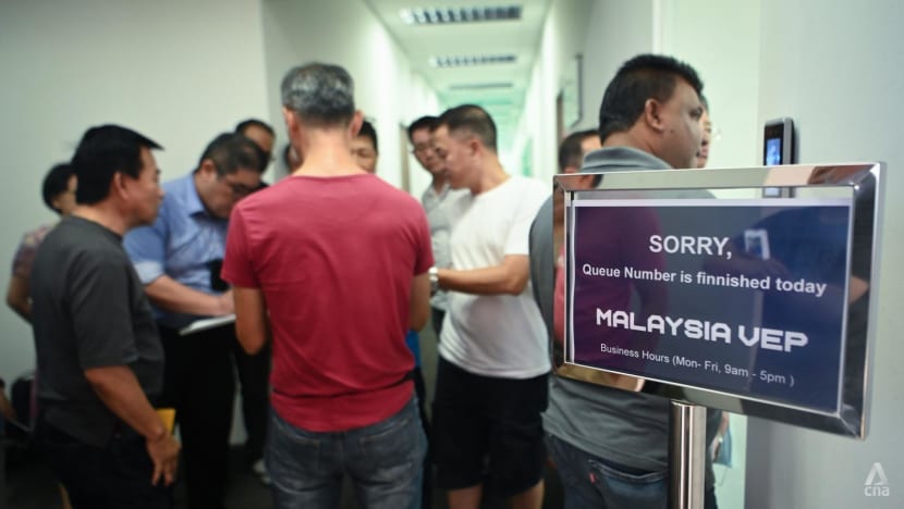 Malaysia transport minister tasks vendor for VEP information counter in Woodlands to do ‘level best’ to help Singapore drivers Malaysia transport minister tasks vendor for VEP information counter in Woodlands to do ‘level best’ to help Singapore drivers