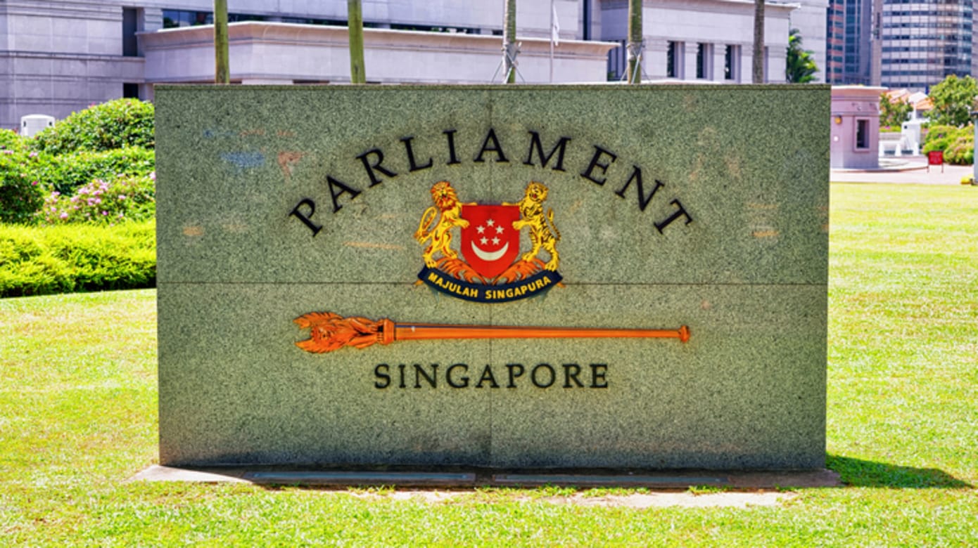 独立委员会政治薪金检讨报告出炉 政府接受六大建议