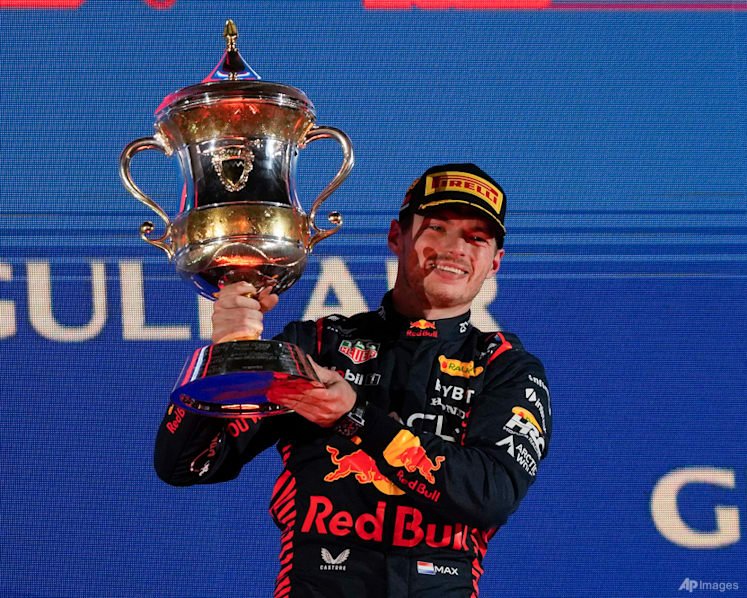 Stomach bug delays Verstappen's arrival at Saudi Arabian GP