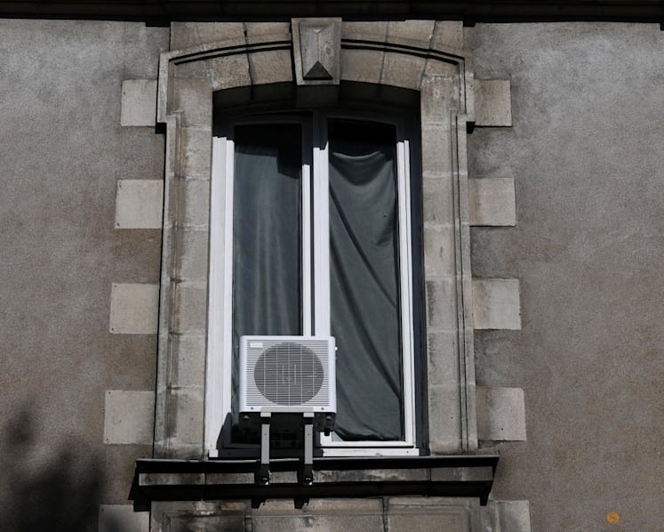 Surging demand for Chinese air-conditioners amid record heatwave in Europe
