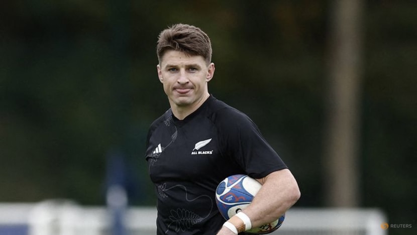 Beauden Barrett benched as All Blacks make four changes to face Springboks Beauden Barrett benched as All Blacks make four changes to face Springboks