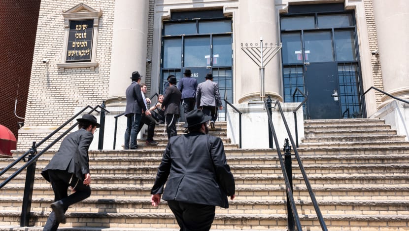 Lelaki Pakistan didakwa rancang serangan ke atas pusat Yahudi di New York City Lelaki Pakistan didakwa rancang serangan ke atas pusat Yahudi di New York City