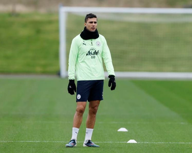Rodri set to miss Burnley trip as red-hot Man City chase Arsenal