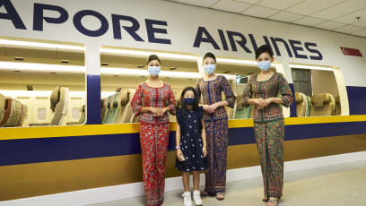 We Went On A Sold-Out Tour Inside Singapore Airlines To See How Pilots & Cabin Crew Train, And Ate An In-Flight Meal