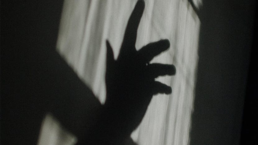 Woman admits repeatedly abusing maid by striking her with 4 clothes hangers till each broke