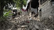 Days after quake, Afghan survivors still await aid