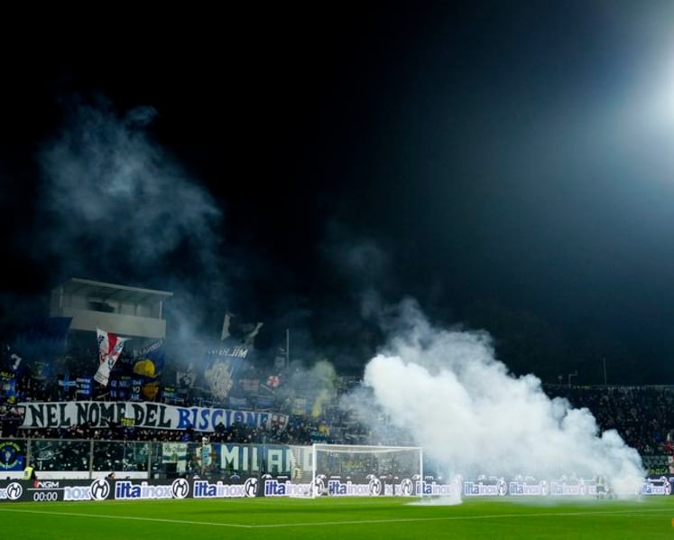 Inter fans get travel ban for flare thrown at Cremonese keeper
