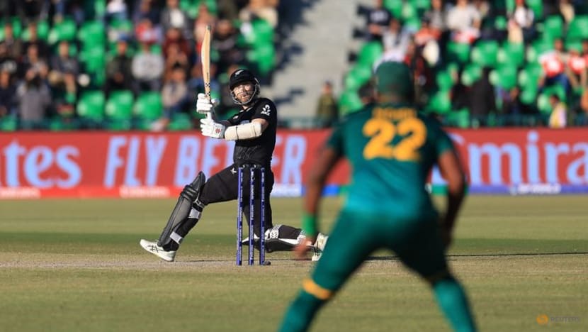 New Zealand down S Africa to set up Champions Trophy final v India