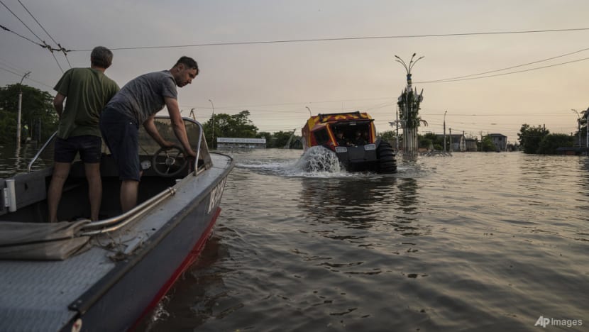 Kakhovka dam collapse: Analysts weigh in on who has more at stake amid Russia and Ukraine blame game